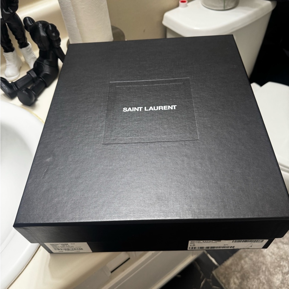 Yves Saint Laurent Black Patent Pointed Ankle Boots with Logo Heel - Picture 5 of 7
